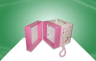 Boîte-cadeau rose décoratif de papier de Hellokitty avec la poignée pour les casse-croûte de emballage