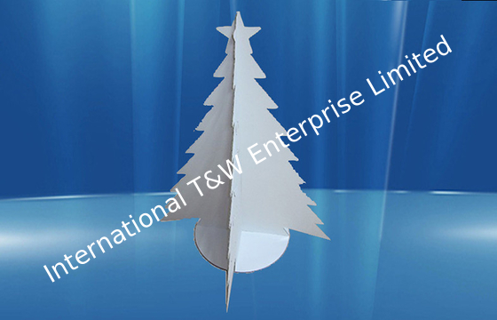 Un bon prix. La publicité du modèle promotionnel d'affichage de carton avec la forme d'arbre de Noël en ligne