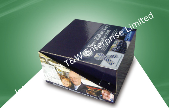 Un bon prix. La partie supérieure du comptoir de carton montre la boîte de présentation de table de carton pour des événements de collection en ligne